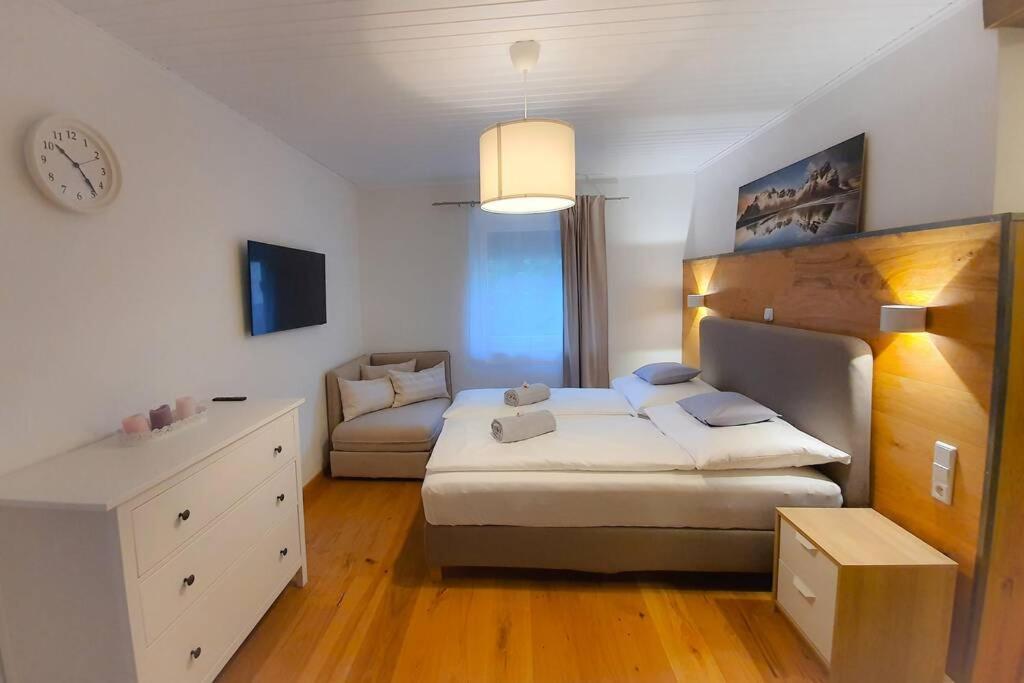 Tiny Kozma Apartment โบเดนสดอร์ฟ ภายนอก รูปภาพ