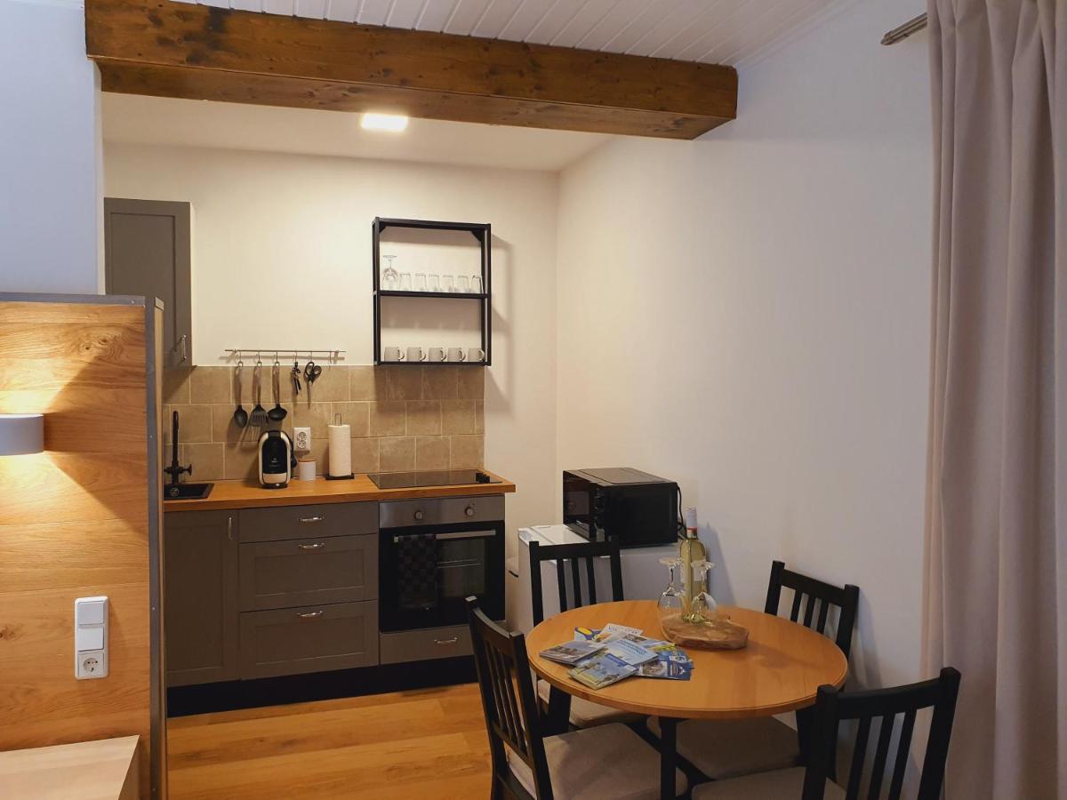 Tiny Kozma Apartment โบเดนสดอร์ฟ ภายนอก รูปภาพ