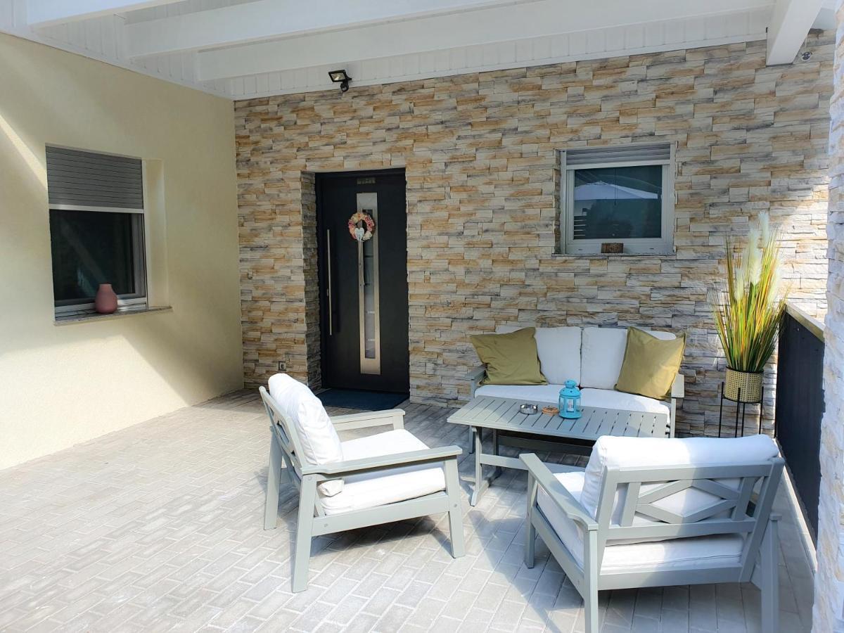 Tiny Kozma Apartment โบเดนสดอร์ฟ ภายนอก รูปภาพ