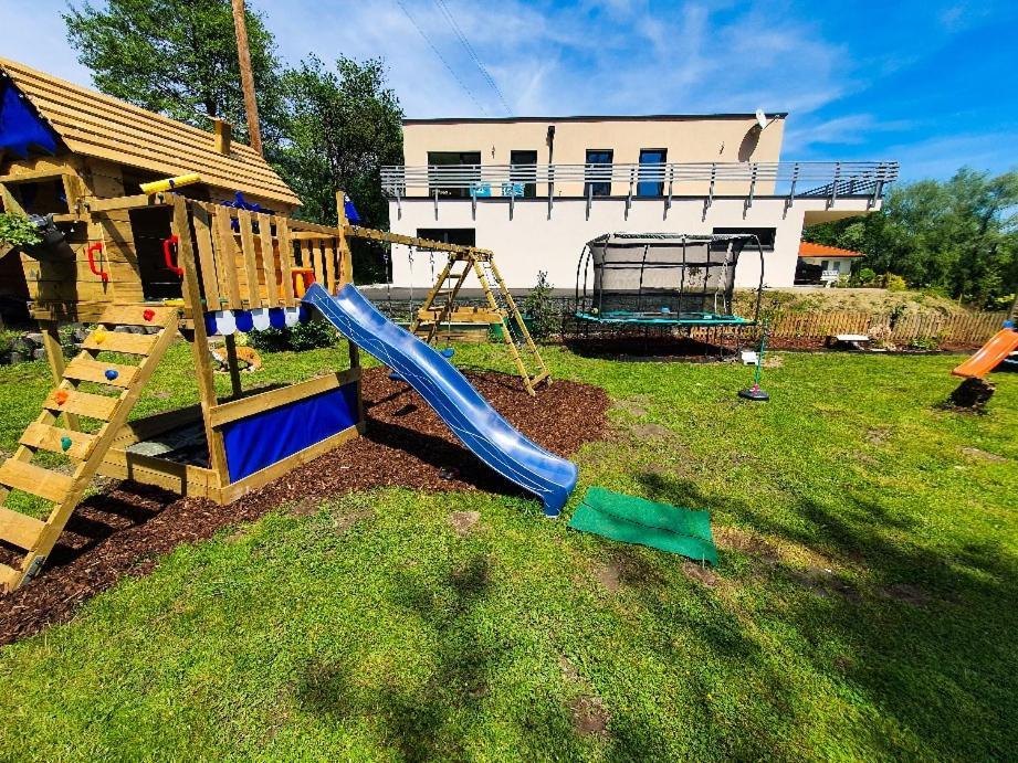 Tiny Kozma Apartment โบเดนสดอร์ฟ ภายนอก รูปภาพ
